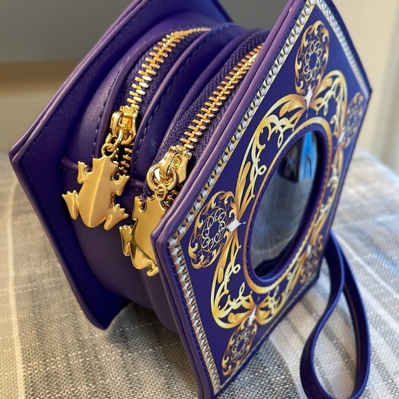 Harry Potter Chocolate Frog Bag from LitJoy - Picture 3 of 4